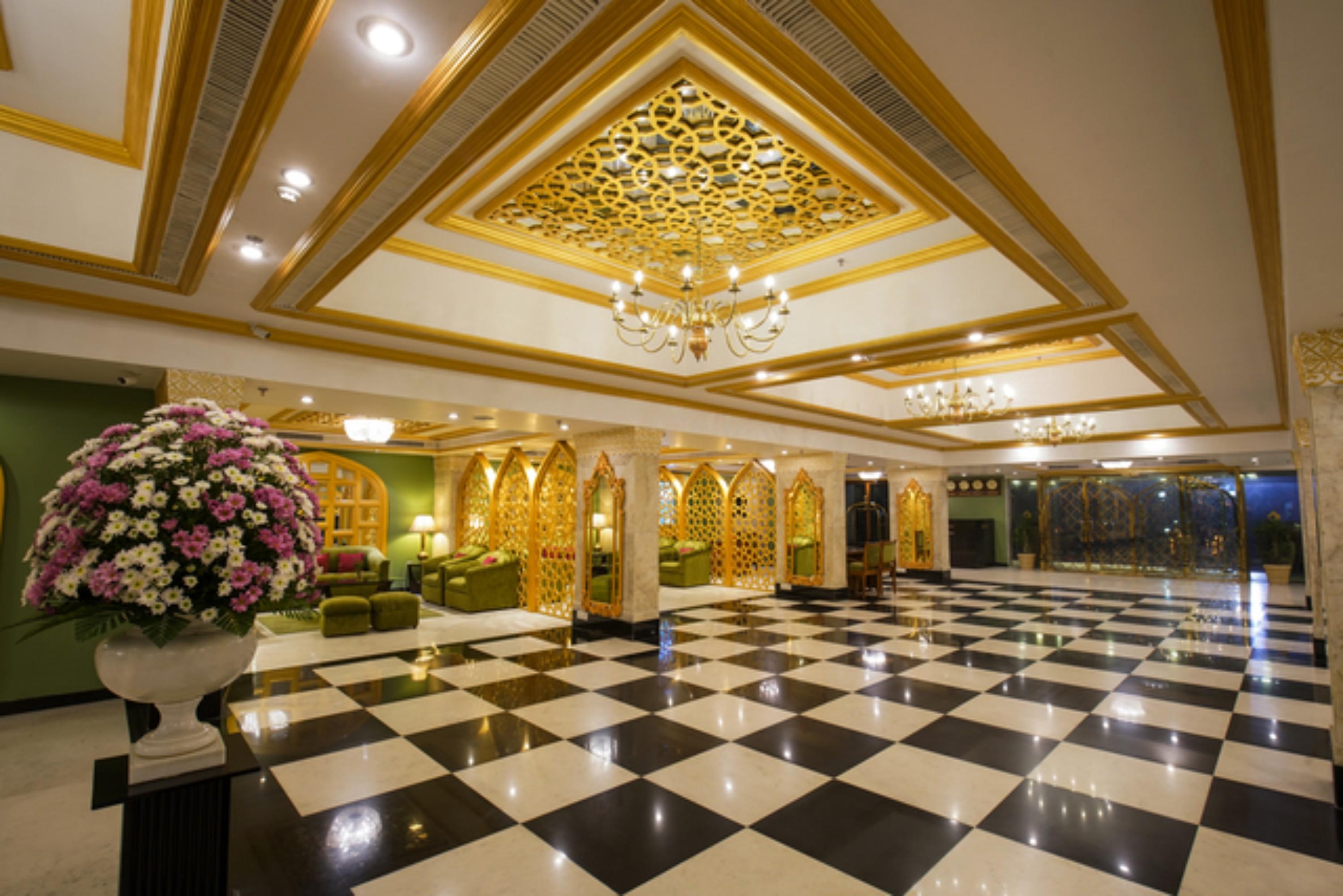 Hotel Clarks Shiraz Агра Екстериор снимка